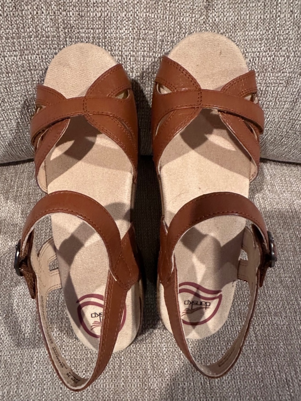 Dansko Size 6 Brown Sandals
